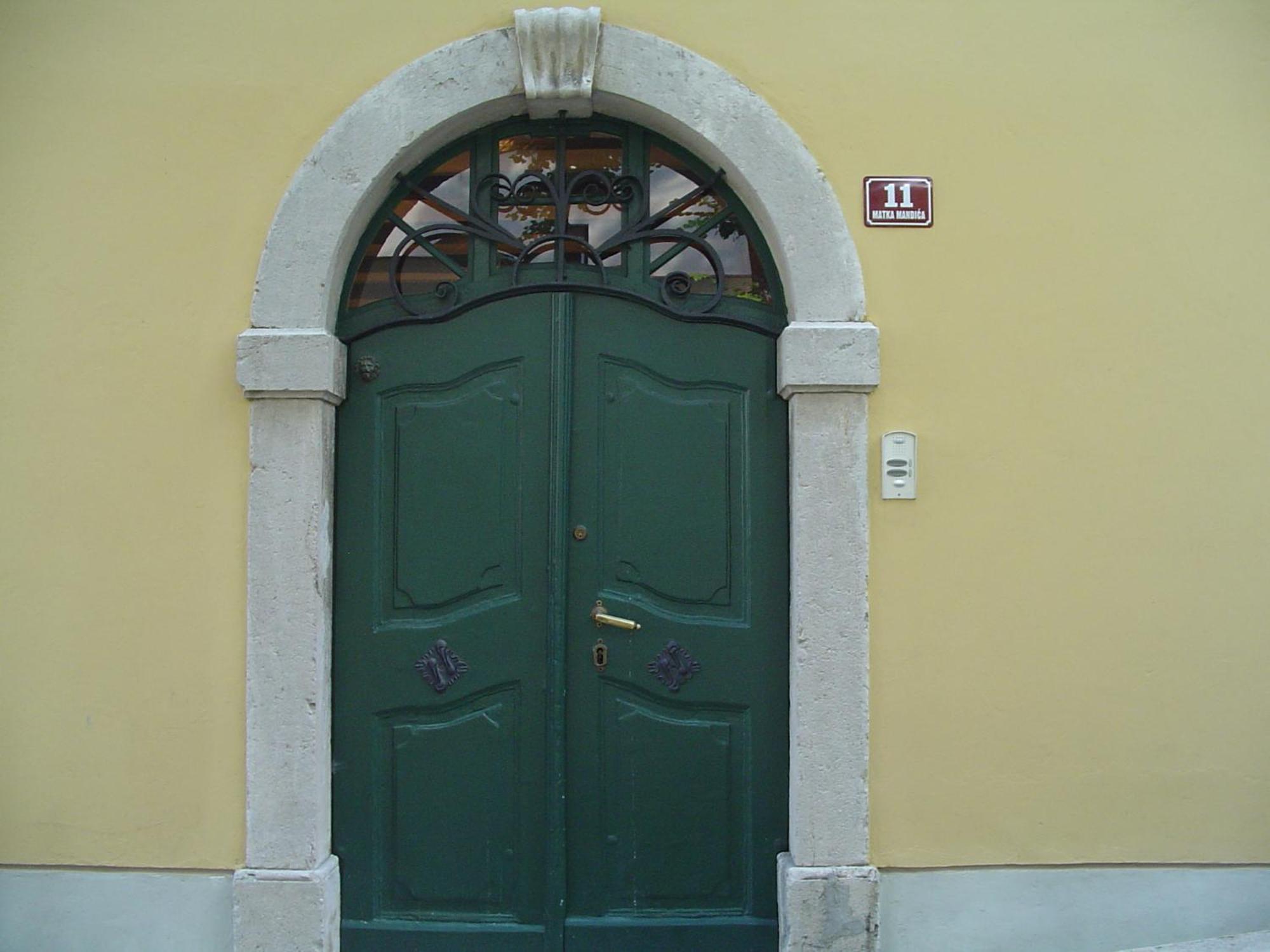 Apartments Villa Kastav In Old Town Center With Sea View And Parking Zewnętrze zdjęcie